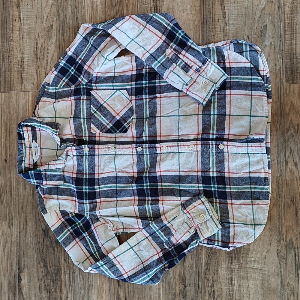 EUC Plaid button down flannel shirt